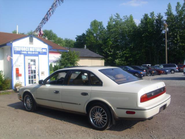 1991 Infiniti Q45 Dream RED