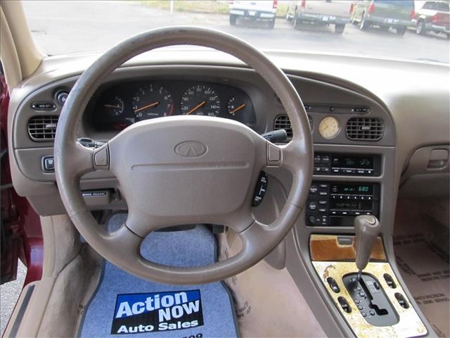 1993 Infiniti Q45 SE Sedan