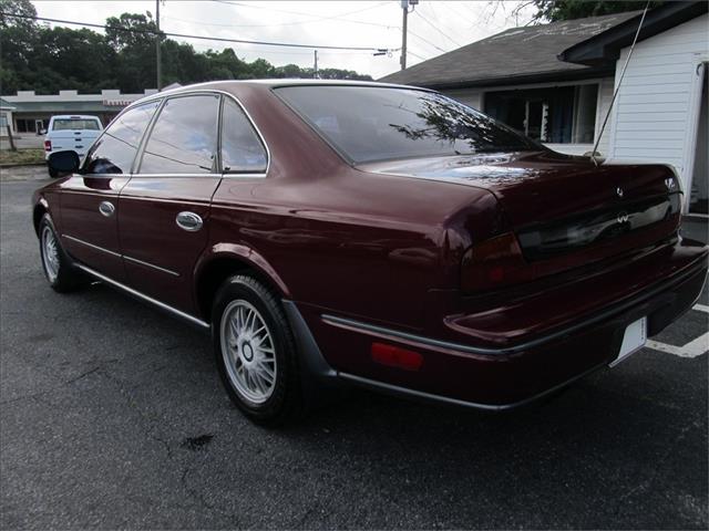 1993 Infiniti Q45 SE Sedan