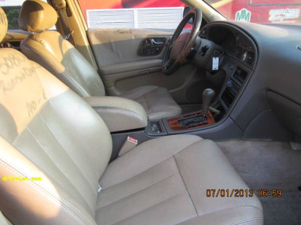 1995 Infiniti Q45 Base