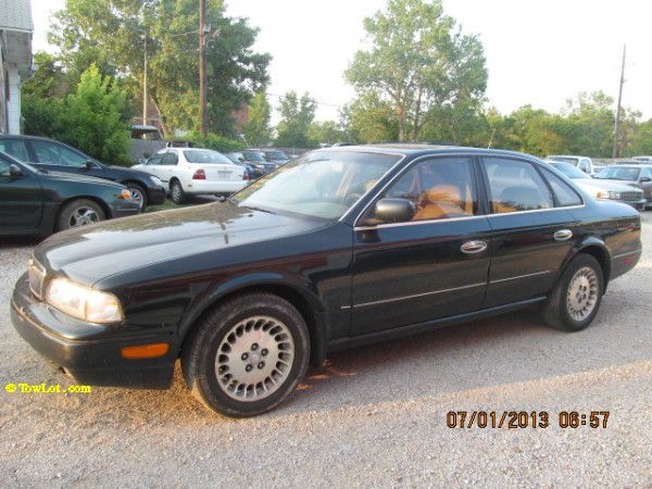 1995 Infiniti Q45 Base