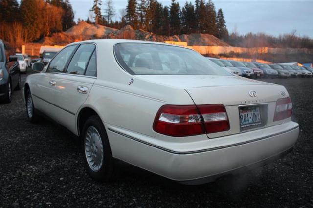 1997 Infiniti Q45 1500 EXT CAB 4X4