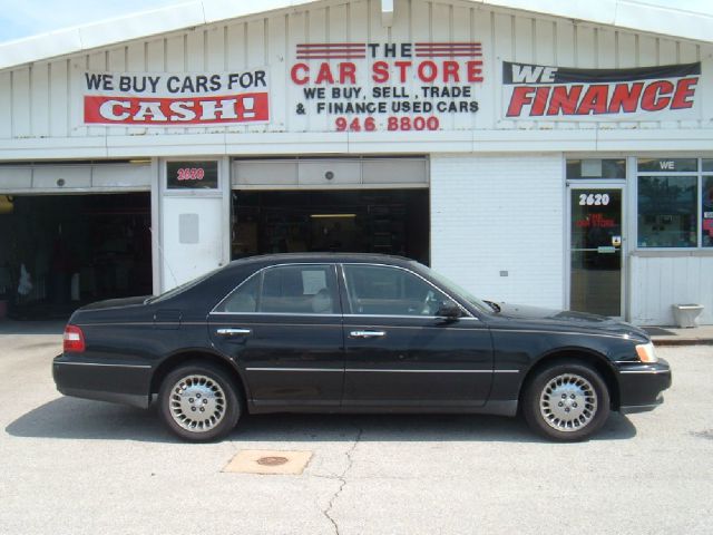 1997 Infiniti Q45 Base