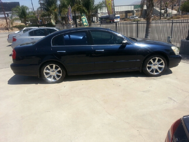 2002 Infiniti Q45 Base