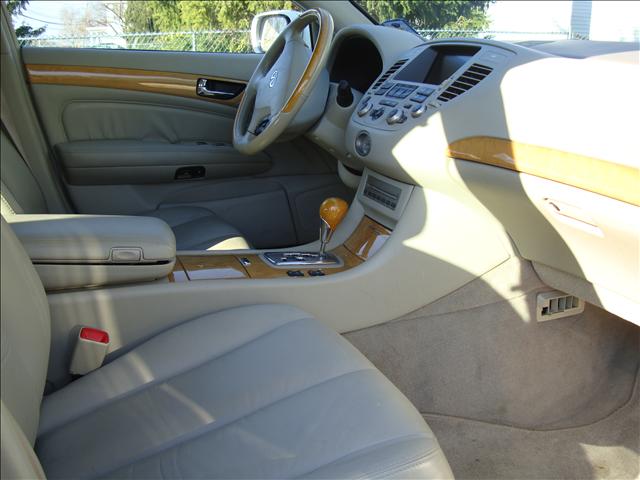 2003 Infiniti Q45 Premium