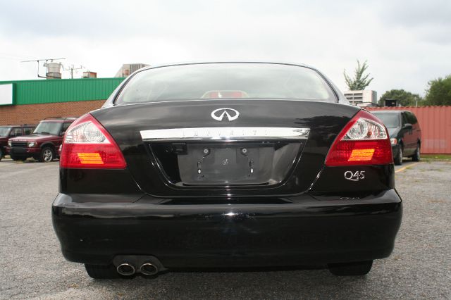 2003 Infiniti Q45 Premium