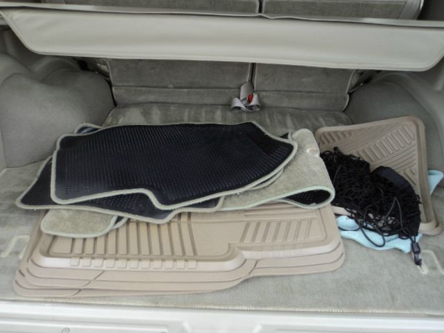 1998 Infiniti QX4 Base