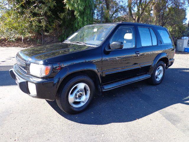 1998 Infiniti QX4 Base