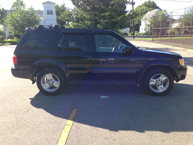 2001 Infiniti QX4 Ram 3500 Diesel 2-WD