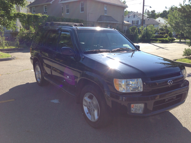 2001 Infiniti QX4 Ram 3500 Diesel 2-WD