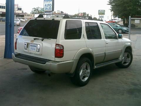 2001 Infiniti QX4 Ram 3500 Diesel 2-WD