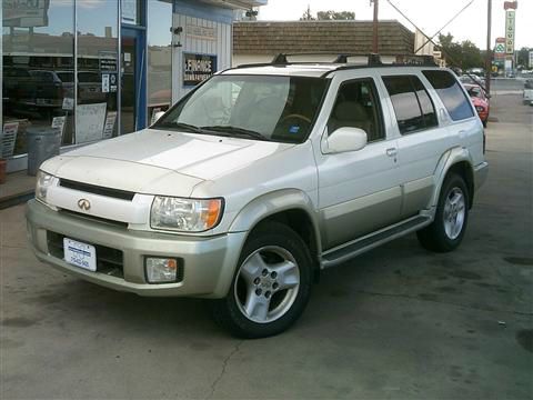 2001 Infiniti QX4 Ram 3500 Diesel 2-WD