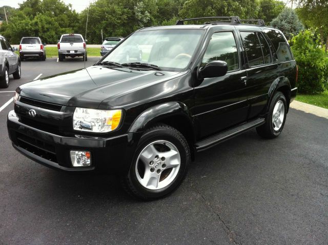 2001 Infiniti QX4 Ram 3500 Diesel 2-WD