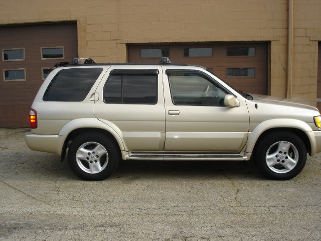 2001 Infiniti QX4 Ram 3500 Diesel 2-WD