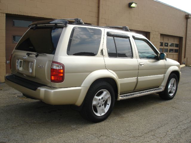 2001 Infiniti QX4 Ram 3500 Diesel 2-WD