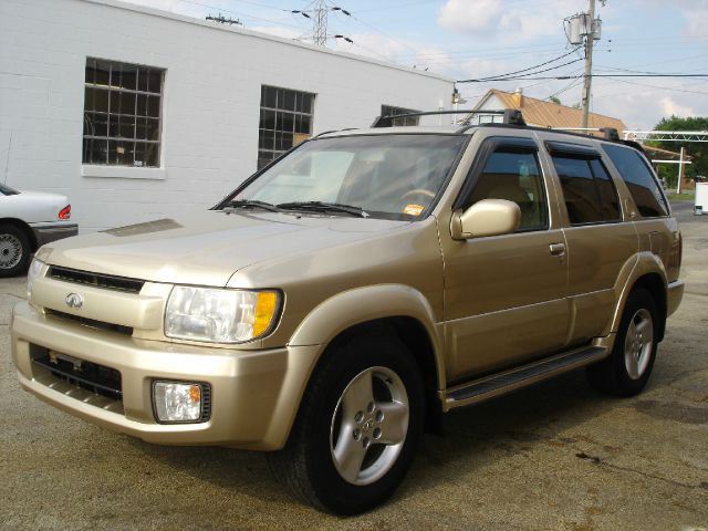 2001 Infiniti QX4 Ram 3500 Diesel 2-WD