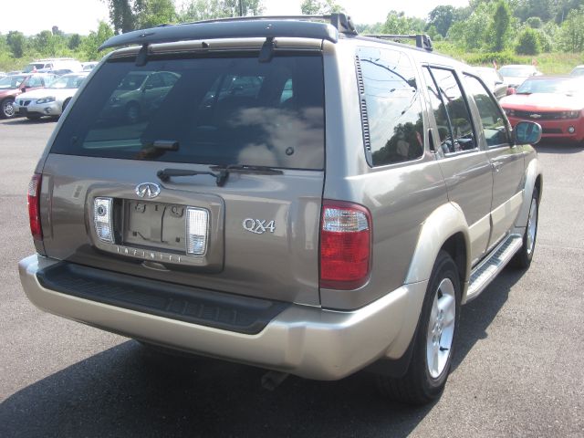 2001 Infiniti QX4 Ram 3500 Diesel 2-WD