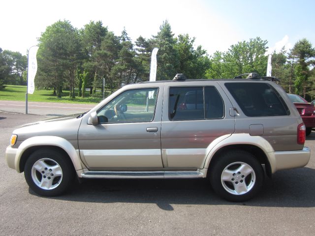 2001 Infiniti QX4 Ram 3500 Diesel 2-WD