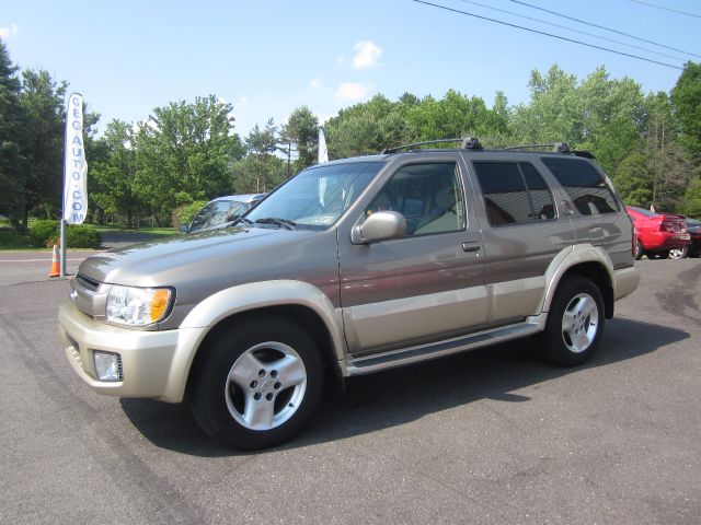 2001 Infiniti QX4 Ram 3500 Diesel 2-WD