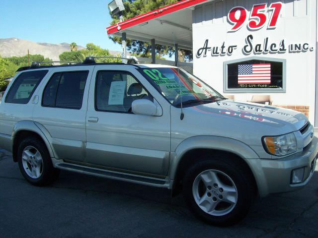 2002 Infiniti QX4 Ram 3500 Diesel 2-WD