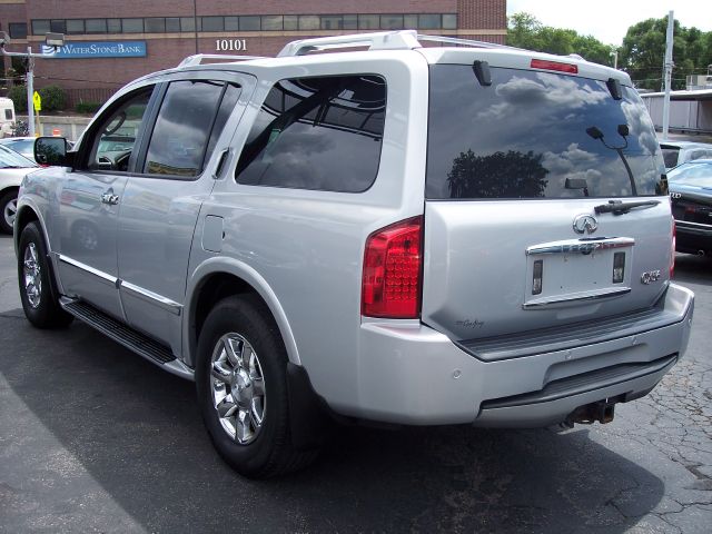 2004 Infiniti QX56 EX - DUAL Power Doors