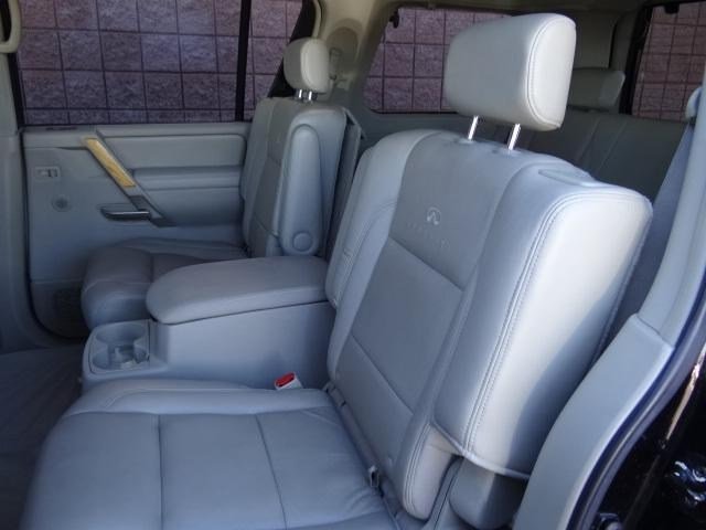 2004 Infiniti QX56 Base