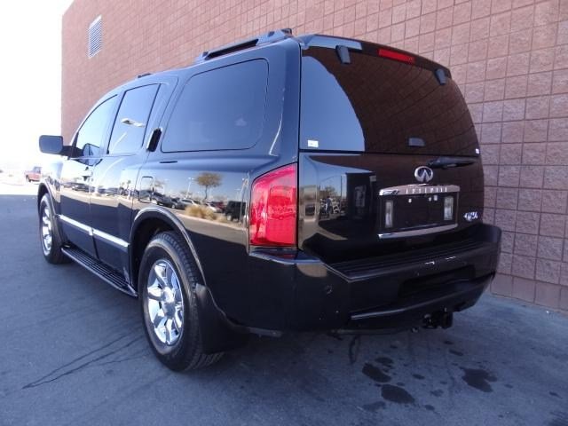 2004 Infiniti QX56 Base