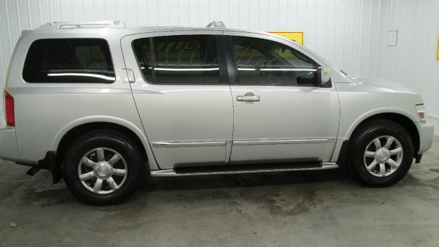 2004 Infiniti QX56 EX - DUAL Power Doors