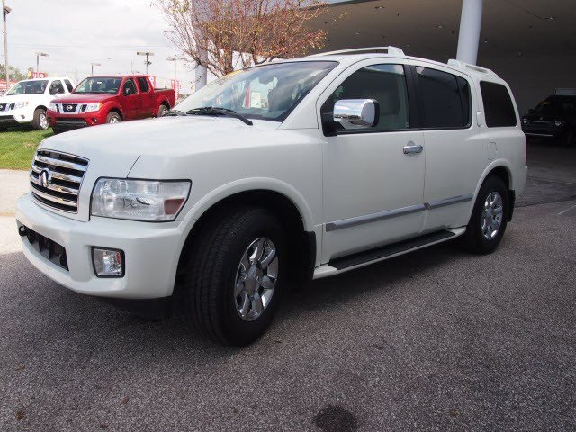 2004 Infiniti QX56 Base