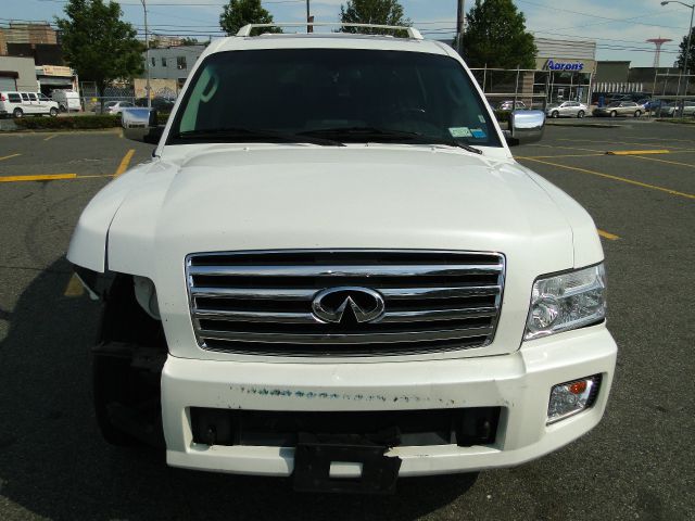 2004 Infiniti QX56 EX - DUAL Power Doors