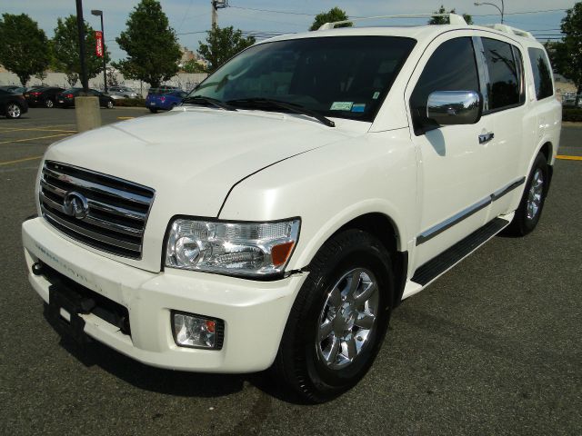 2004 Infiniti QX56 EX - DUAL Power Doors