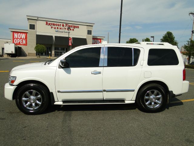 2004 Infiniti QX56 EX - DUAL Power Doors