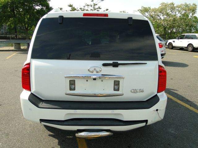 2004 Infiniti QX56 EX - DUAL Power Doors