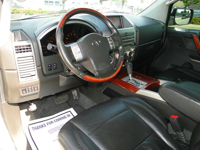 2004 Infiniti QX56 EX - DUAL Power Doors