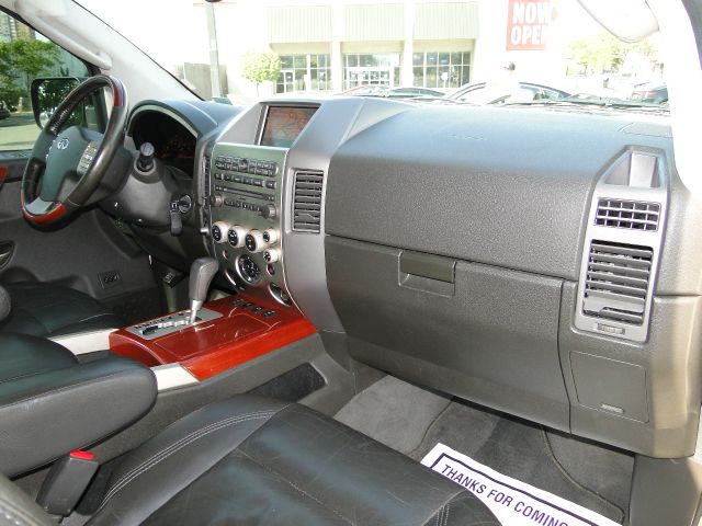 2004 Infiniti QX56 EX - DUAL Power Doors