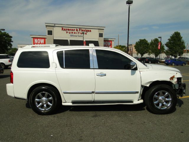 2004 Infiniti QX56 EX - DUAL Power Doors