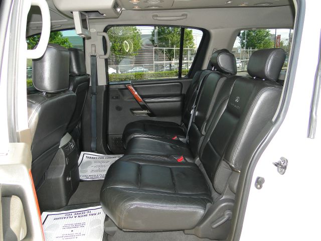 2004 Infiniti QX56 EX - DUAL Power Doors