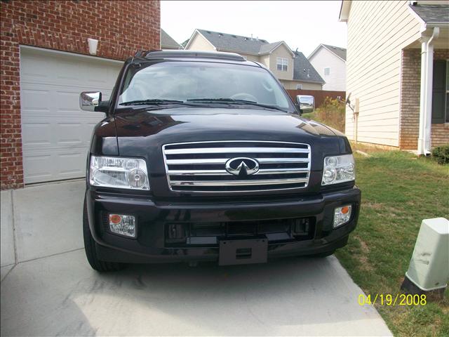 2005 Infiniti QX56 Base