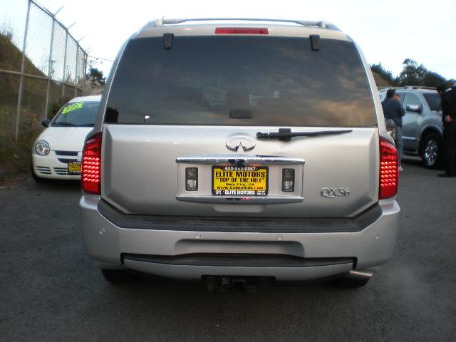 2005 Infiniti QX56 Base