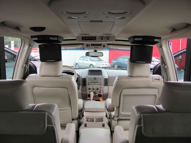 2005 Infiniti QX56 EX - DUAL Power Doors