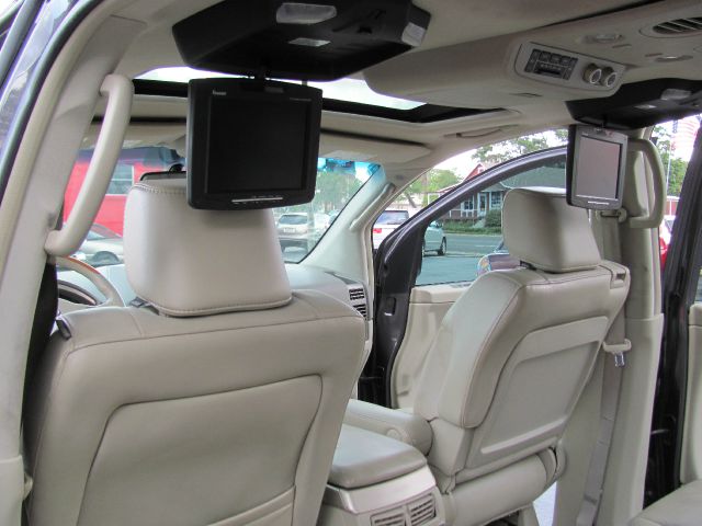 2005 Infiniti QX56 EX - DUAL Power Doors