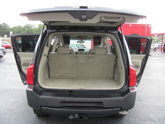 2005 Infiniti QX56 EX - DUAL Power Doors