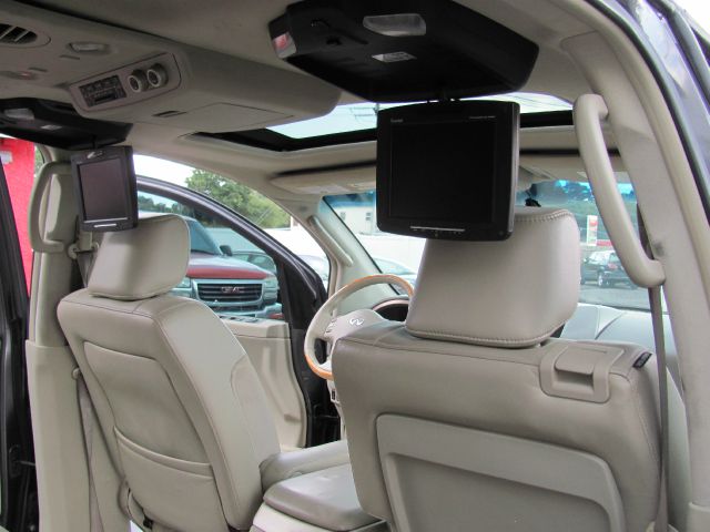 2005 Infiniti QX56 EX - DUAL Power Doors