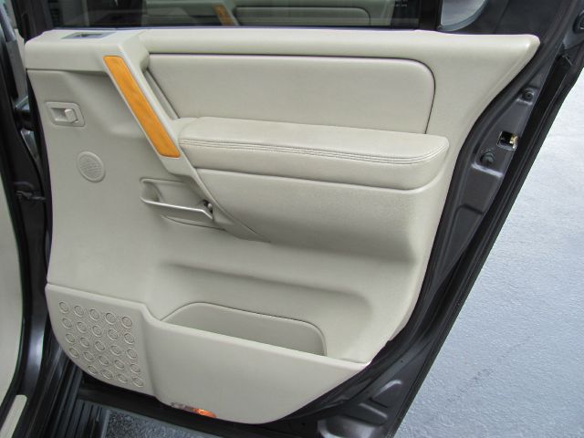 2005 Infiniti QX56 EX - DUAL Power Doors