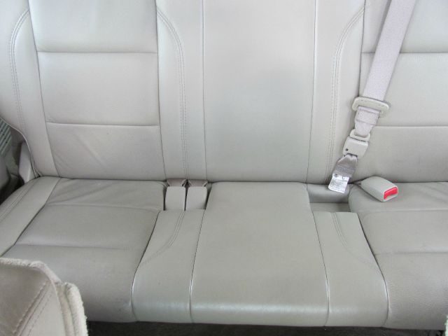 2005 Infiniti QX56 EX - DUAL Power Doors