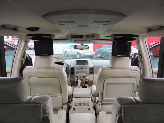 2005 Infiniti QX56 EX - DUAL Power Doors