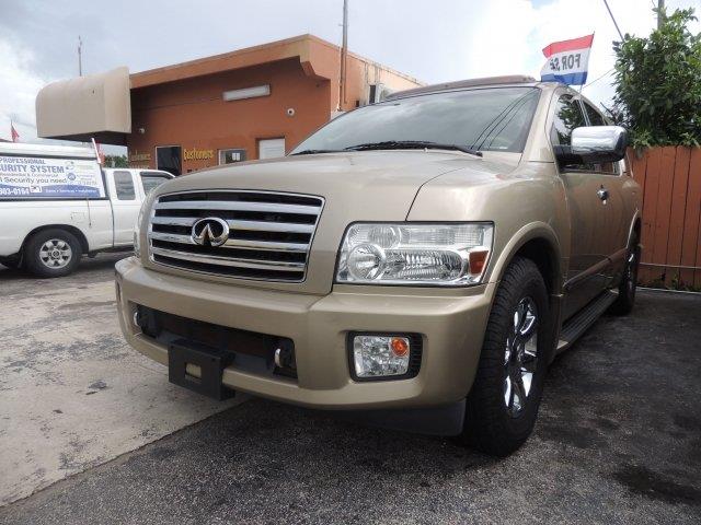 2005 Infiniti QX56 SE One Owner4x4