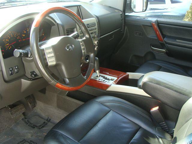 2005 Infiniti QX56 Base