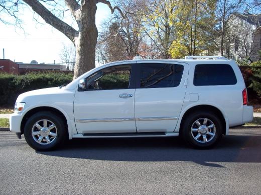 2005 Infiniti QX56 SE One Owner4x4