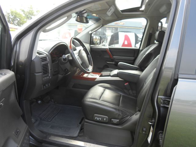 2006 Infiniti QX56 EX - DUAL Power Doors